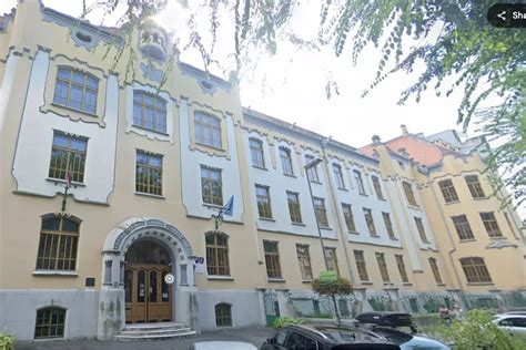 Gymnázium na Grösslingovej