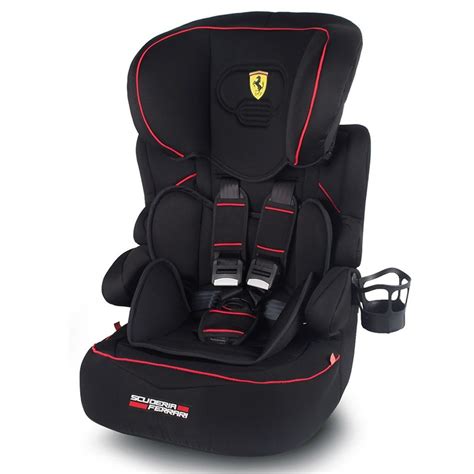 Autosedačka Ferrari BeLine SP v aute