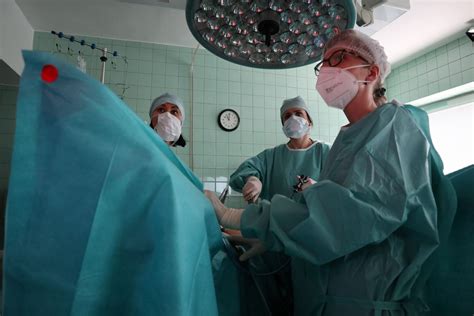 Porovnanie laparoskopickej a otvorenej operácie myómu