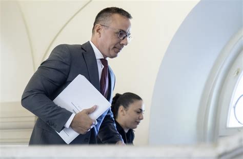 Priebeh rastu bruška po mesiacoch