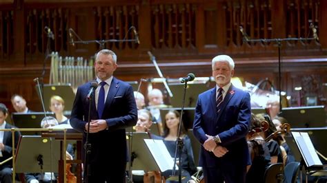 Interiér Rudolfina v Prahe počas koncertu