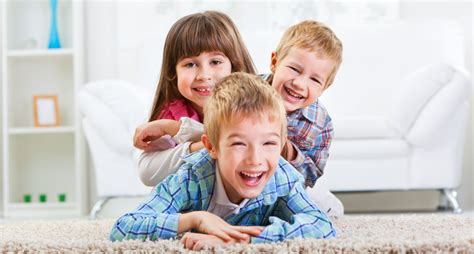 Dieťa so separačnou úzkosťou hľadá matku