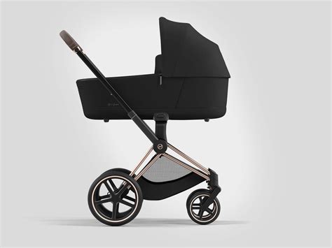 Cybex Priam s autosedačkou Cloud Q v travel systéme