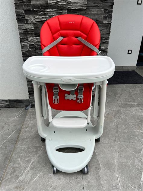 detská stolička Peg Perego Fresco Bloom Loft pri barovom pulte