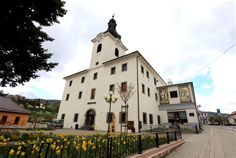 Historická budova nemocnice v Novej Bani