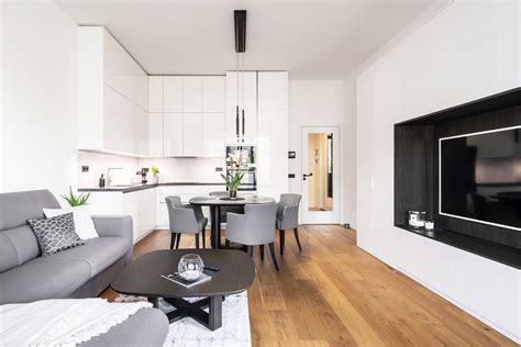 Interiér modernej pôrodnej izby v Humennom