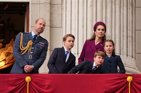Portrét princeznej Kate s rodinou