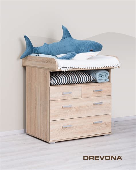 Detail prebaľovacej komody s úložným priestorom