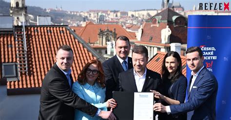 Infografika s prehľadom krajín, kde je povolené a zakázané voľné kempovanie