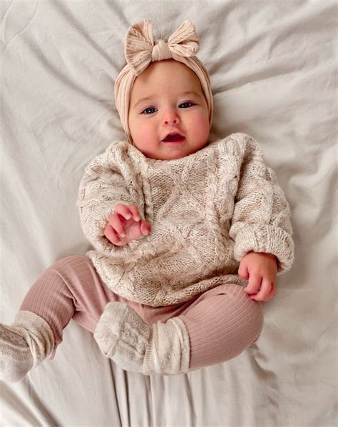 Newborn autumn outfit ideas