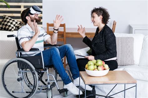 Osobný asistent pomáha osobe s ŤZP pri bežných činnostiach