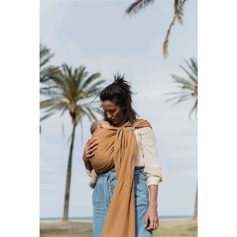 Rôzne typy nosičov (šatka, ergonomický nosič, ring sling)