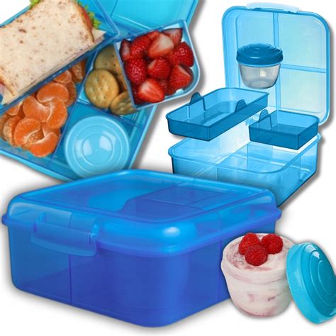 Ilustrácia ženy pripravujúcej si obed do práce