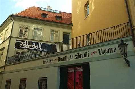 Divadlo Na zábradlí fasáda