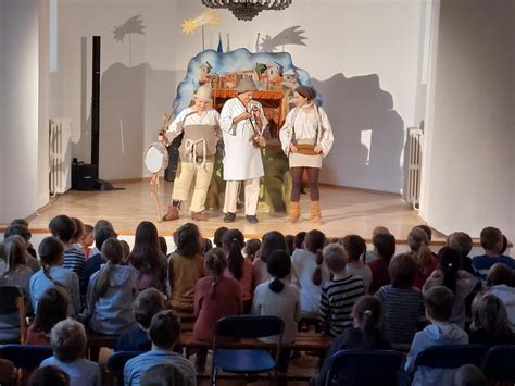 anjeli spievať nad Betlehemom