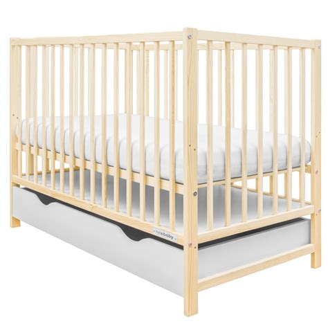 Detská postieľka Alek v prírodnom dekore borovicového dreva