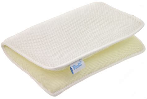 Ilustrácia čistenia detskej postieľky