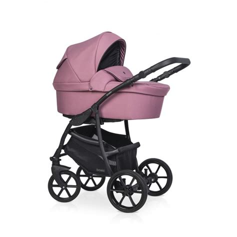 Detail kolies kočíka Riko Basic