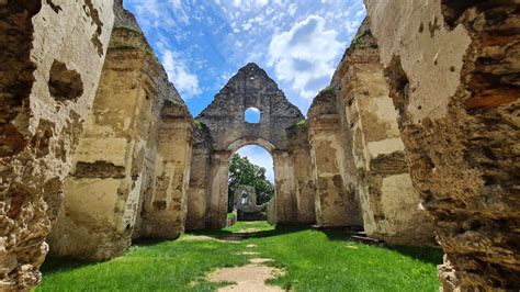 fotografia zrúcaniny kláštora Katarínka