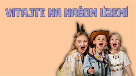 Dieťa stavia kocky a rozpráva prvé vety