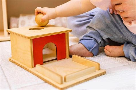 Montessori permanence box