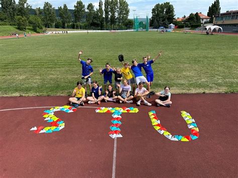 Deti trénujúce atletiku v 1. atletickom klube Humenné