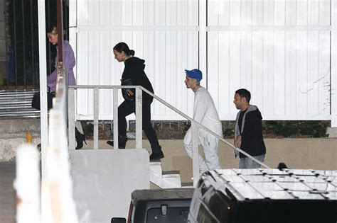 Justin Bieber s manažérom Scooterom Braunom a Usherom