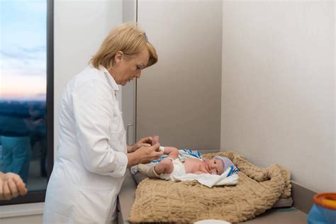 Prebaľovanie novorodenca