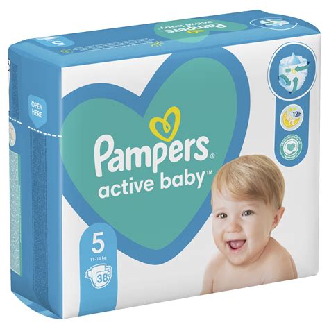 Rôzne veľkosti balení plienok Pampers Active Baby 5 na poličke obchodu