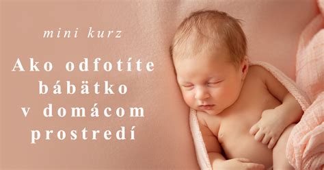 Detail bábätka spokojne spinkajúceho v mäkkej zavinovačke