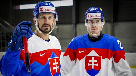 Miroslav Stoch v drese slovenskej reprezentácie