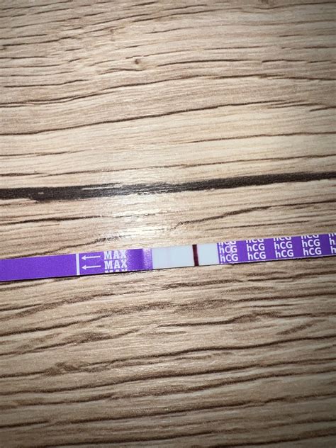 Obrázok: Tehotenský test s dvomi čiarkami