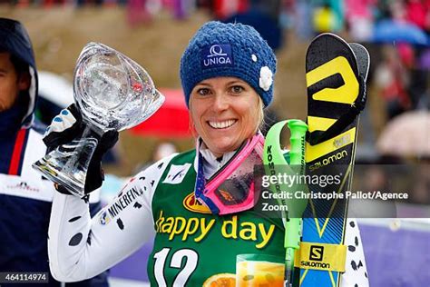 Veronika Velez-Zuzulová s rodinou