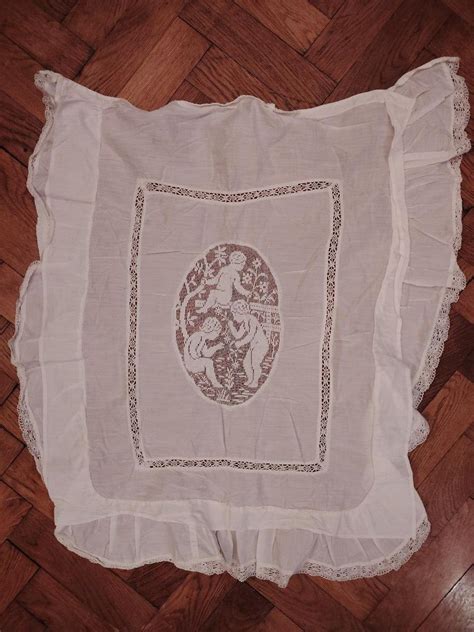 Starožitná perinka s výšivkou