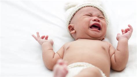 Ilustrácia rôznych príčin plaču bábätka