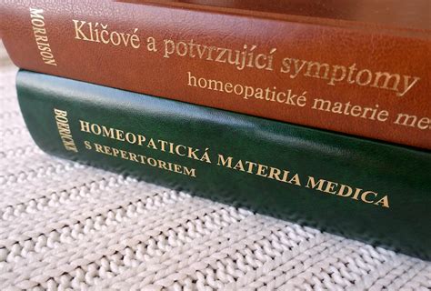 Ilustrácia homeopatických guľôčok