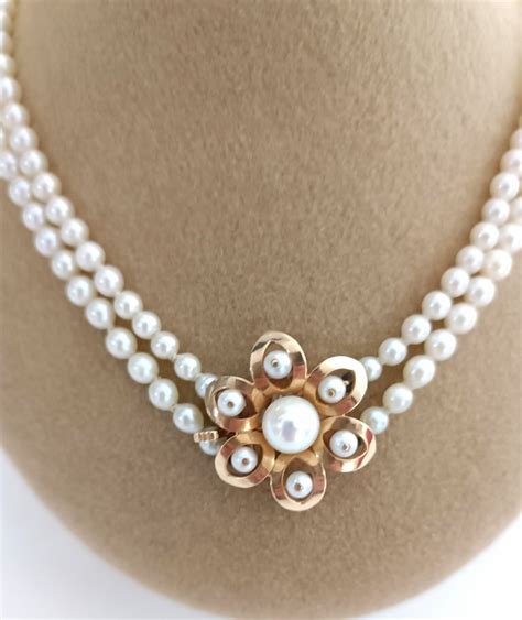 perlový náhrdelník