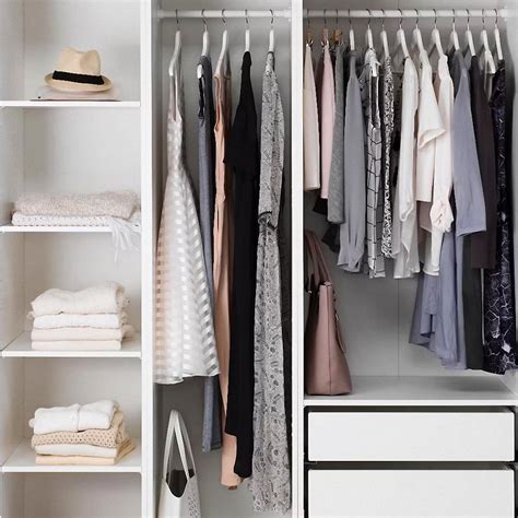 Šatník s detským oblečením