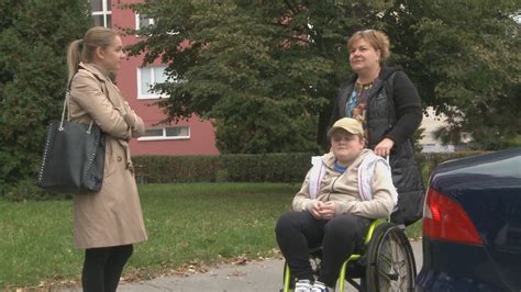 Matka so synom pri konzultácii s právnikom