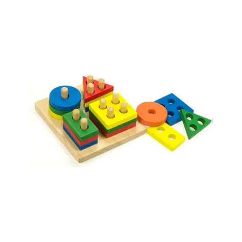 deti sa hrajú s farebnými geometrickými tvarmi na koberci
