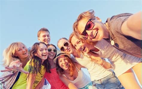 rôznorodá skupina ľudí