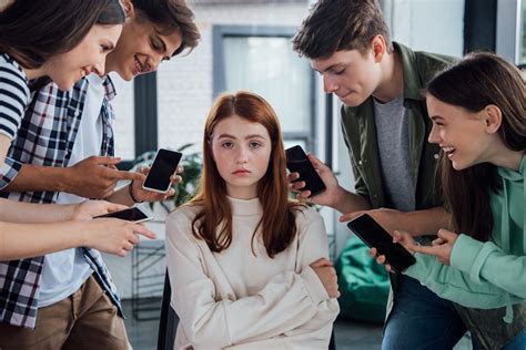 Kyberšikanovanie: riziká online sveta