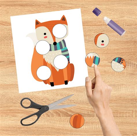 Deti strihajú nožnicami