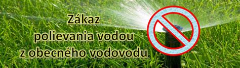 Detail obradu polievania vodou pri krste