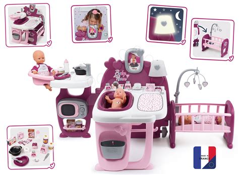 Smoby domček pre bábiky Baby Nurse s otvorenými krídlami ukazujúci kuchyňu, kúpeľňu a spálňu