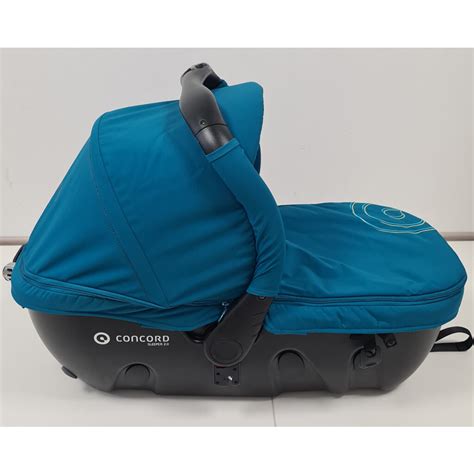 Ilustračná fotografia kočíka Concord Neo s pripojenou vaničkou.