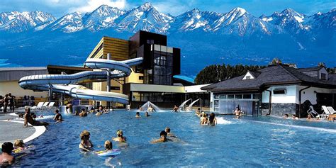 Rodinná zábava a relax v AquaCity Poprad s výhľadom na Tatry