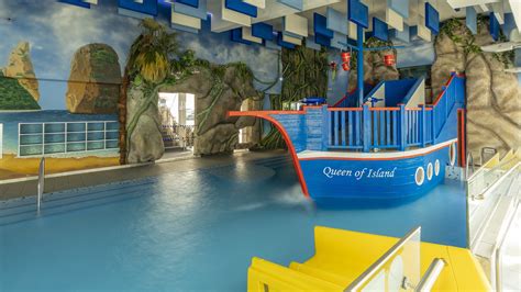 Detský bazén Treasure Island s pirátskou loďou v AquaCity Poprad