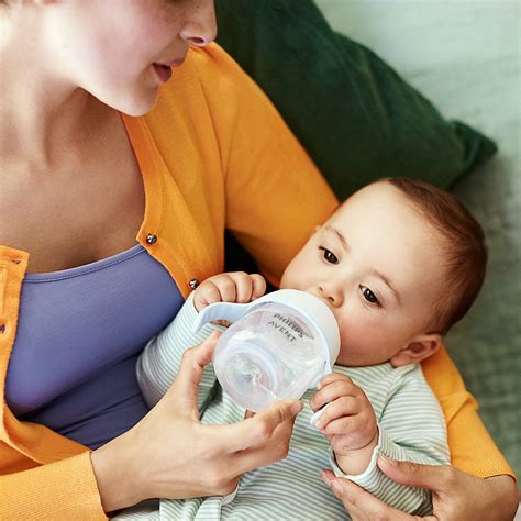Avent Natural Response fľaša a cumlík