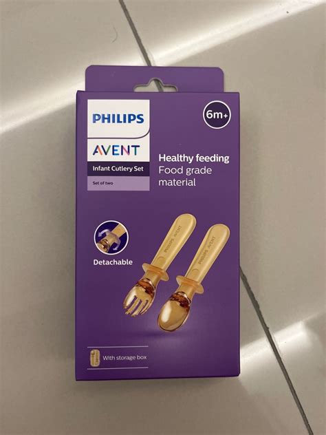 Toddler eating independently with Philips Avent cutlery